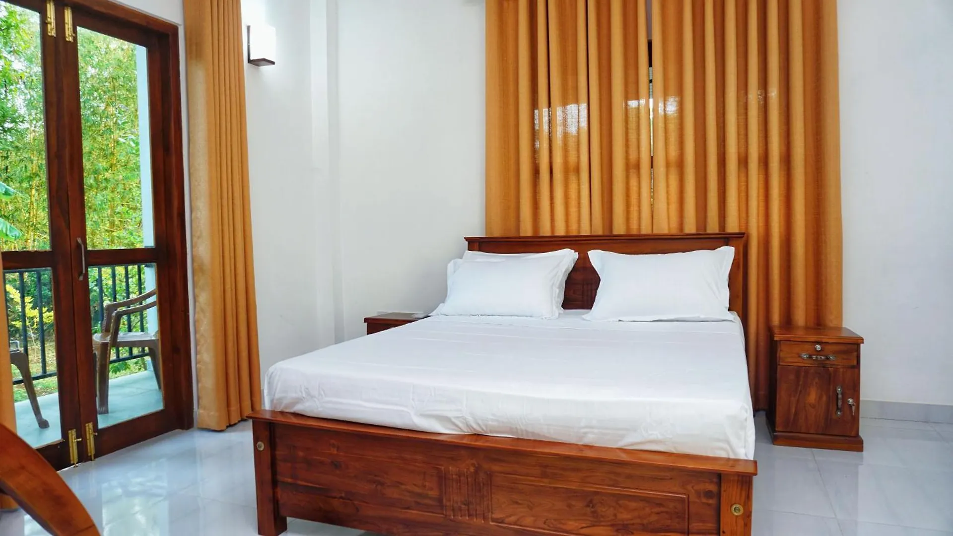 Bed & Breakfast Sandra Resort Inamaluwa