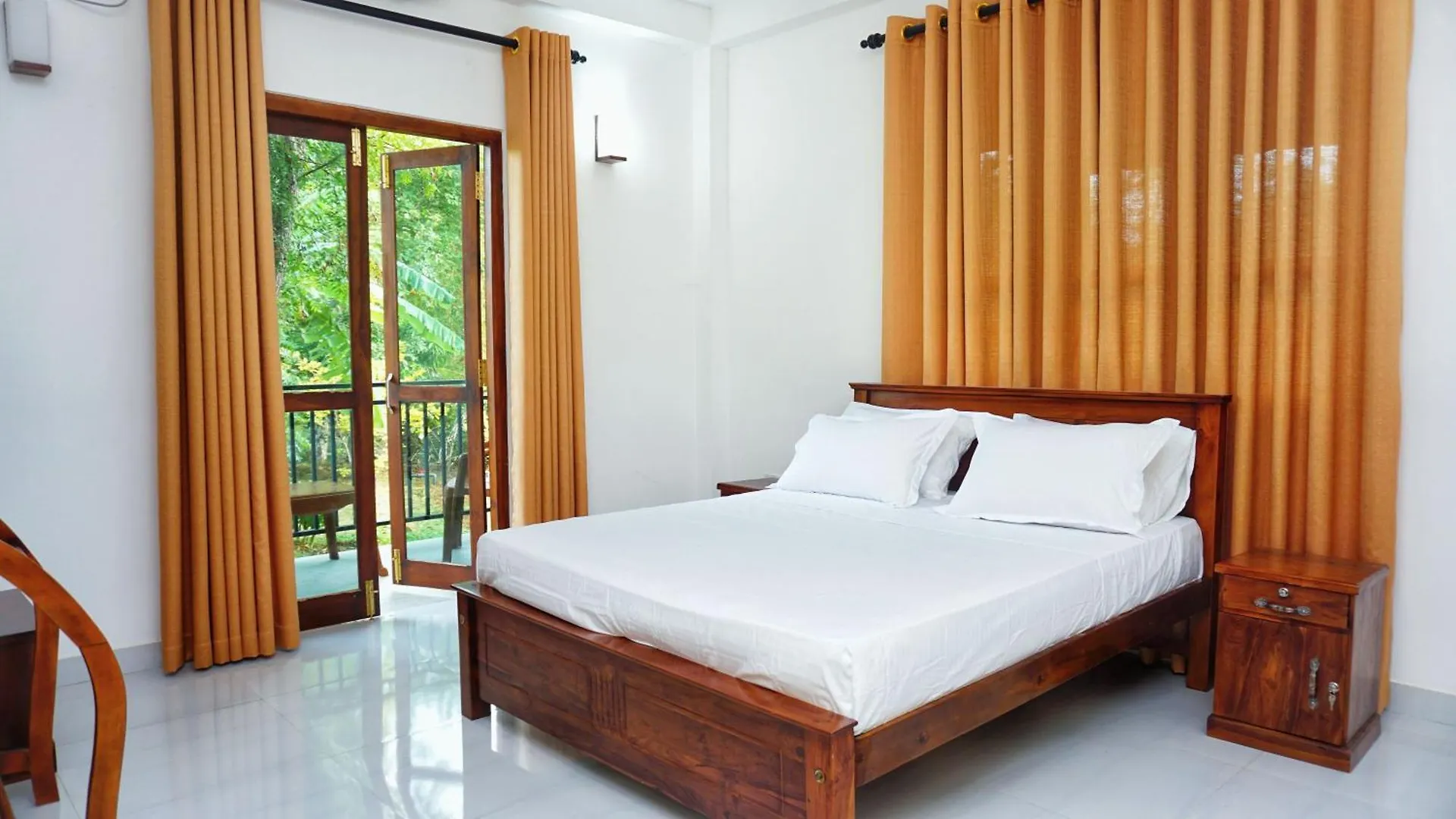 Bed & Breakfast Sandra Resort Inamaluwa