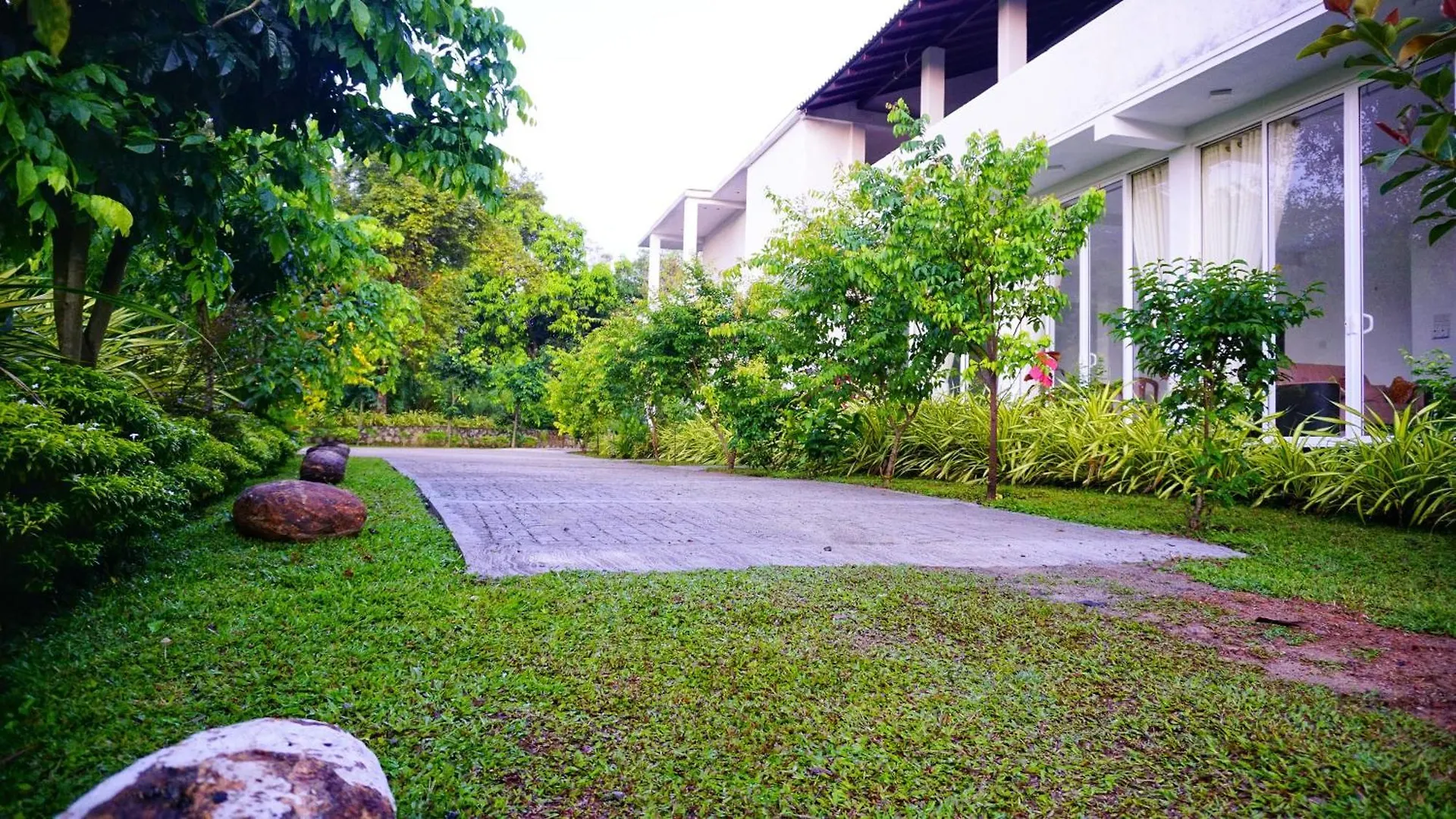Sandra Resort Inamaluwa