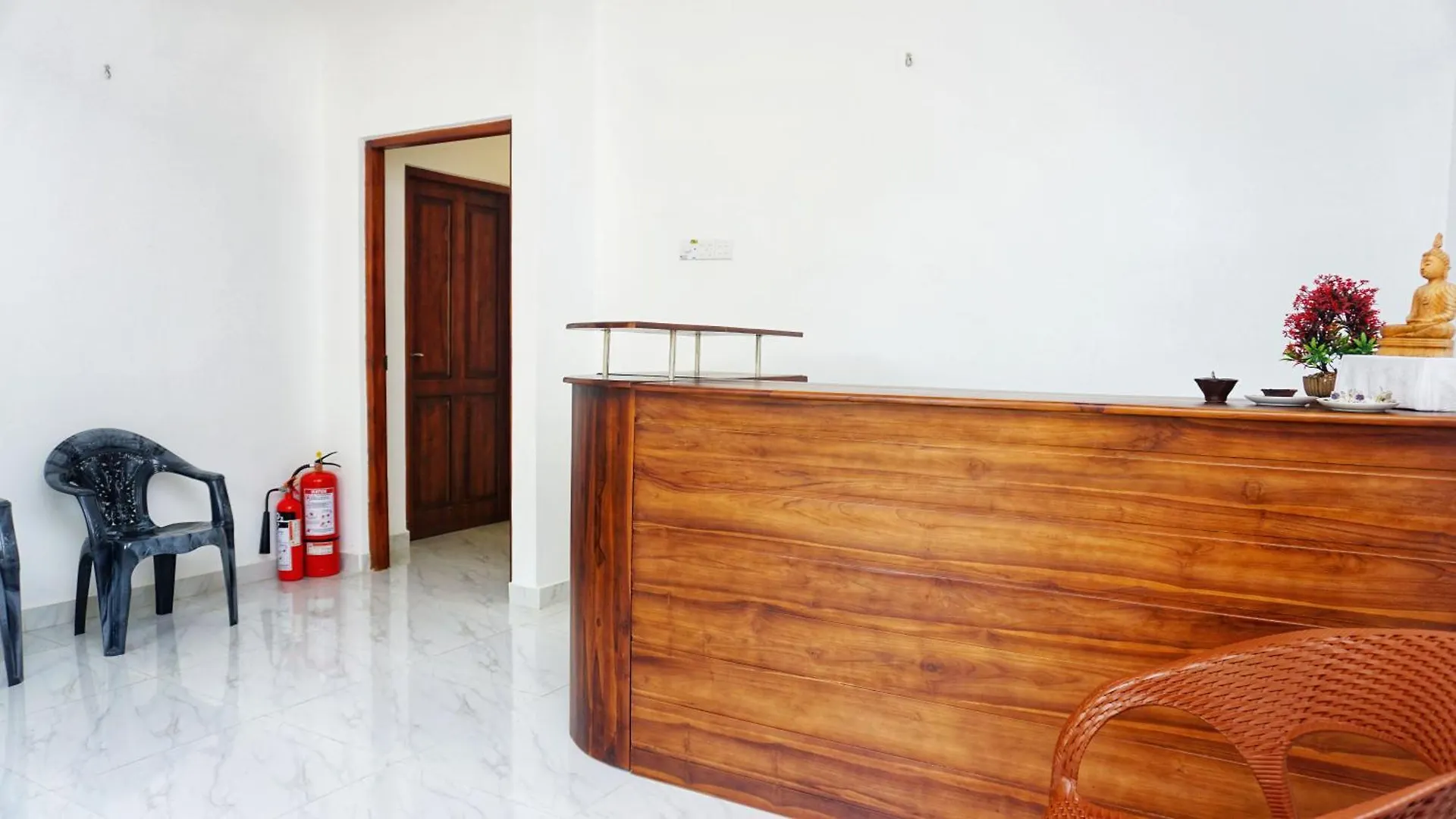 Sandra Resort Inamaluwa Bed & Breakfast